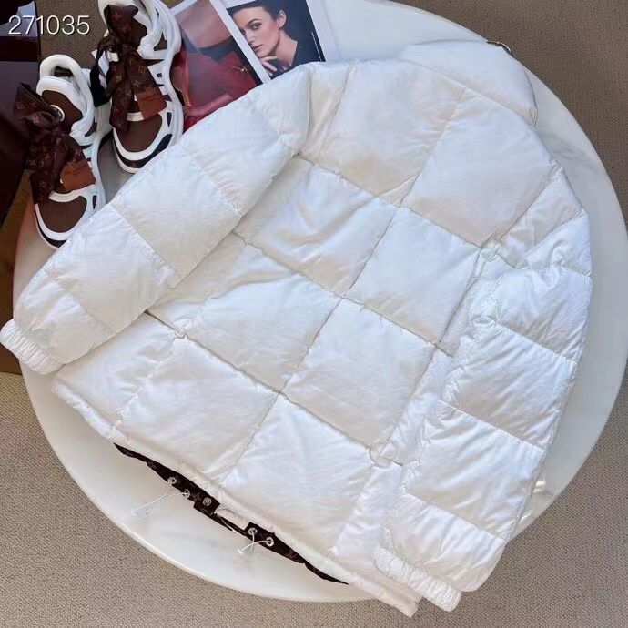 Jaqueta Puffer Pillow com Detalhe de Monogram