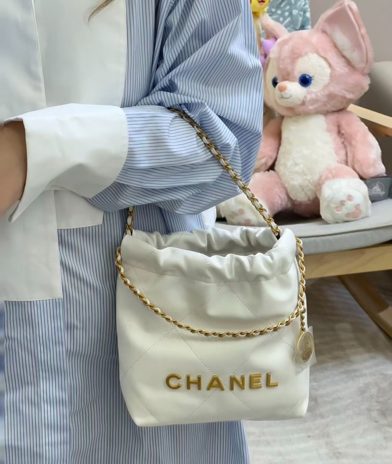 CHANEL 22 MINI BAG