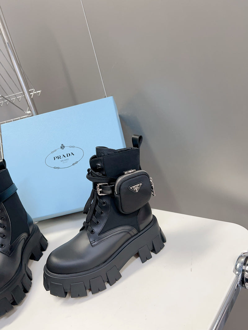 BOTA PRADA MONOLITH