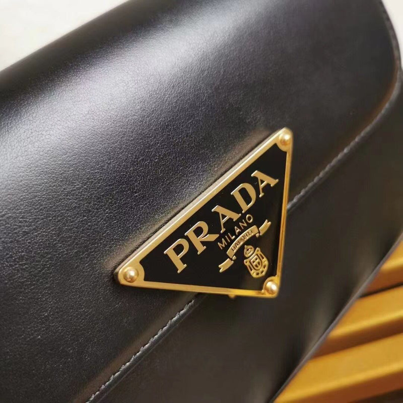 Bolsa Prada de ombro preta