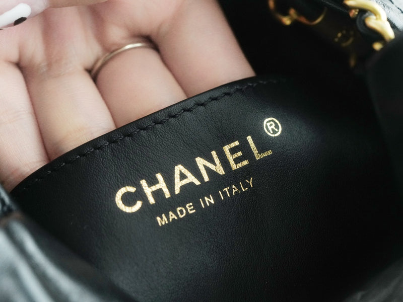 CHANEL 22 MINI BAG