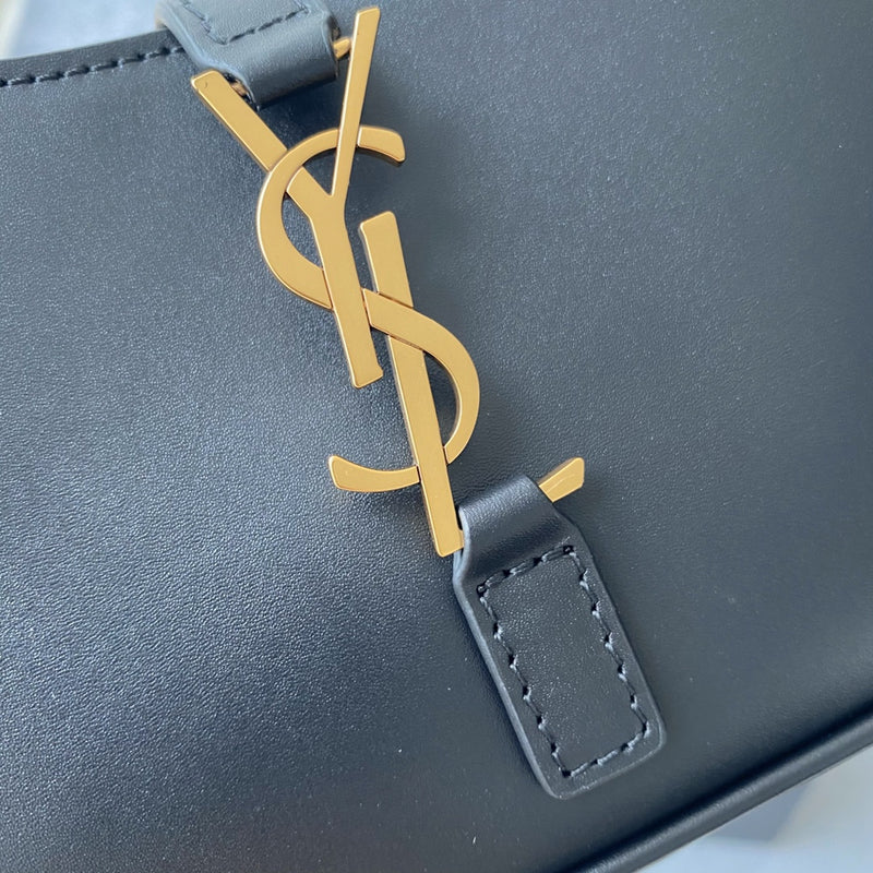 LE 5 À 7 IN PADDED YSL