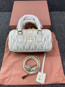 BOLSA MATELASSÊ MIU MIU